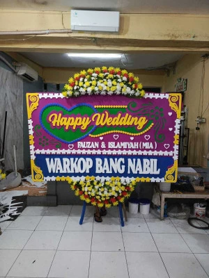 Papan Bunga di Puri Indah
